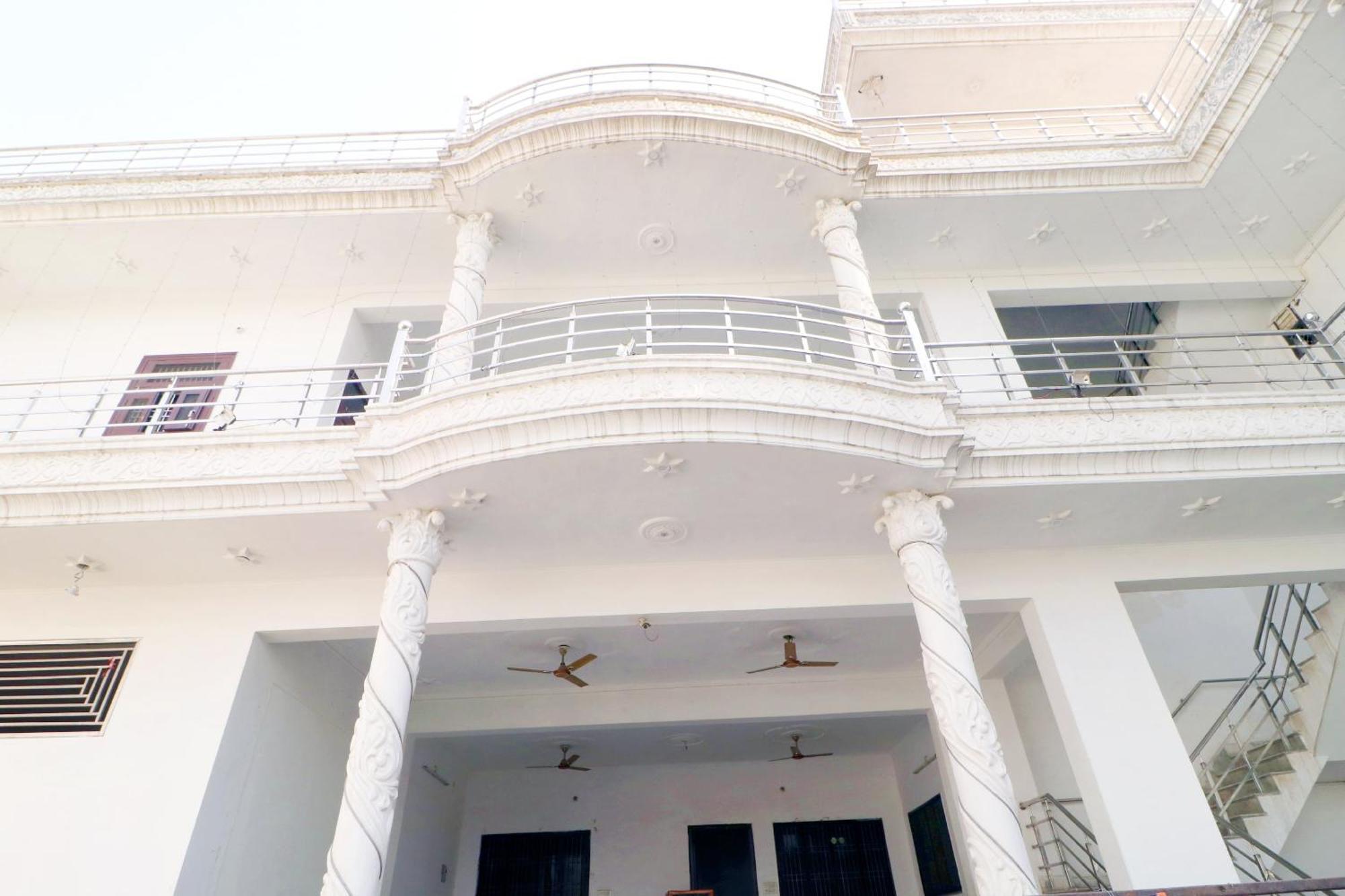 Hotel O Pushp Vatika Bhiwani Eksteriør billede