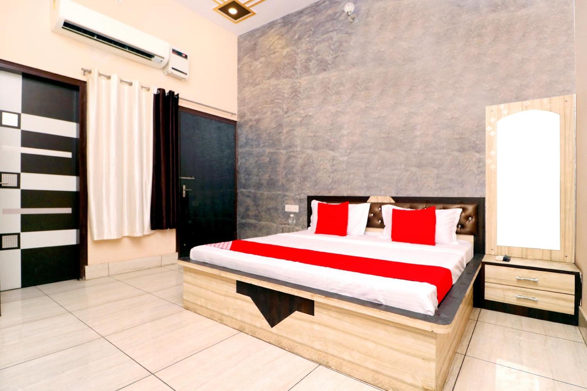 Hotel O Pushp Vatika Bhiwani Eksteriør billede